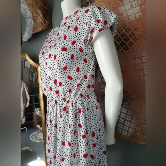 Vintage Eclectic Abstract Dot Dress - Red and White - Picture 6 of 12
